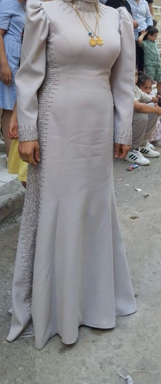 Gri İşlemeli Uzun Abiye Elbise - Görsel 4