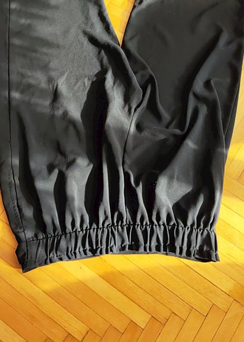 Siyah Kemerli Kadın Midi Kumaş Pantolon - Görsel 4