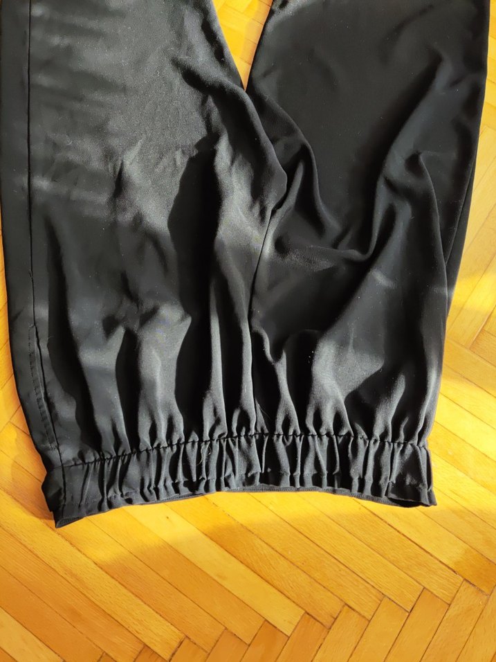 Siyah Kemerli Kadın Midi Kumaş Pantolon - Görsel 4