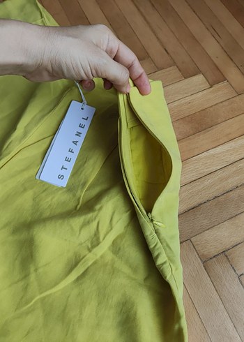 Sarı Keten Mini Şort - Görsel 4