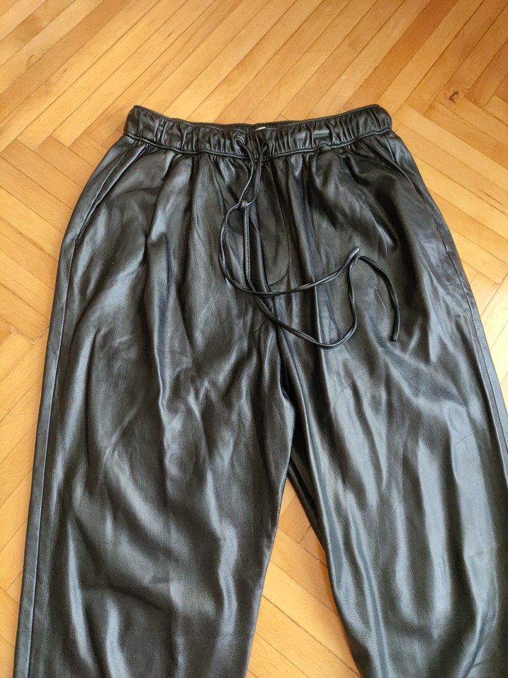 Siyah Deri Kemerli Kadın Pantolon - Görsel 2