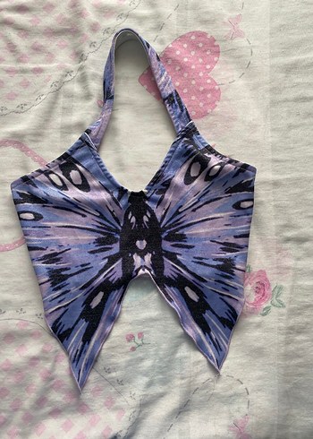 xs Beden kelebek desenli ve modelli shein crop top