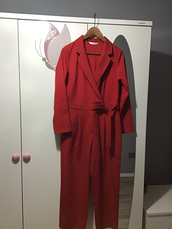 Kemerli Kırmızı Uzun Kollu Kadın Tulum - Görsel 2