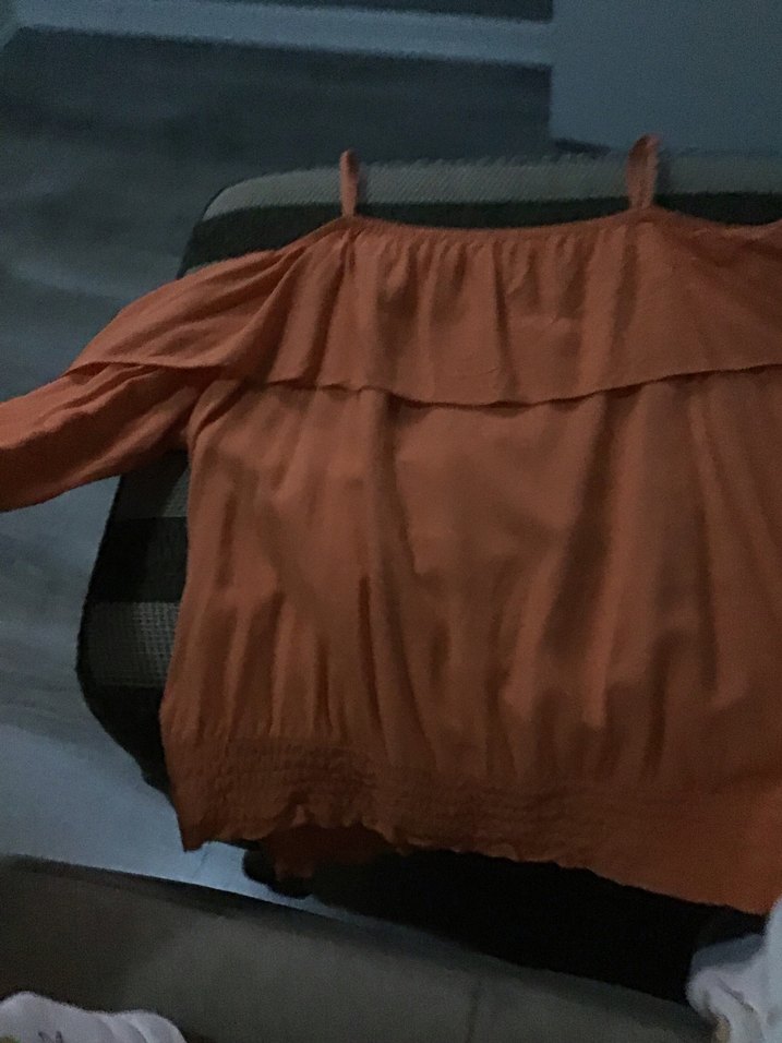 omuz detaylı şık ve spor bluz - Görsel 3