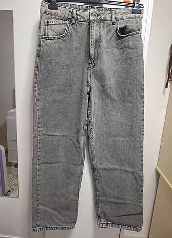 Gri Jean