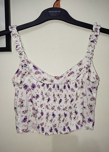 Bershka Mor Çiçekli Düğmeli Kısa Crop Top