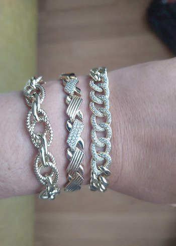 Altın Renk Zincir Detaylı Kadın Bileklik - Görsel 9