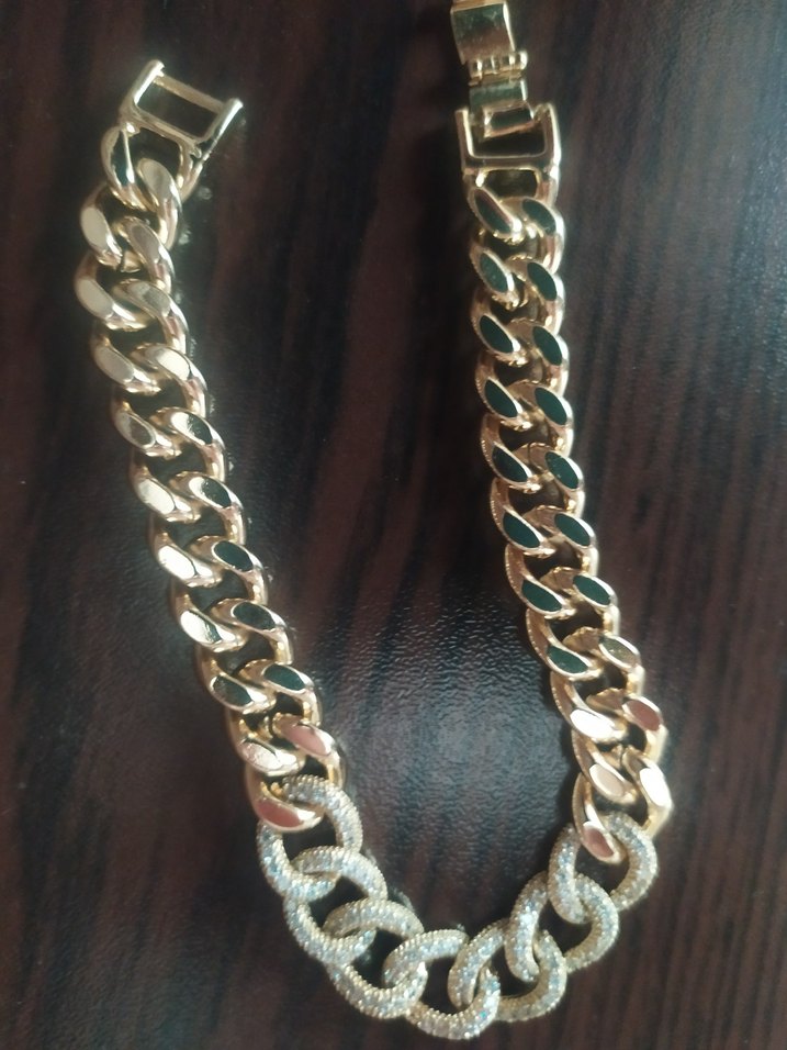 Altın Renk Zincir Detaylı Kadın Bileklik - Görsel 3