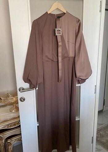 Kemerli Uzun Kollu Uzun Elbise - Görsel 3