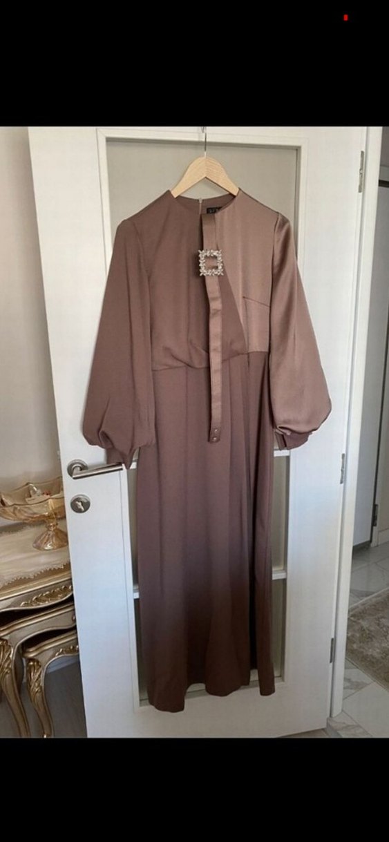 Kemerli Uzun Kollu Uzun Elbise - Görsel 3