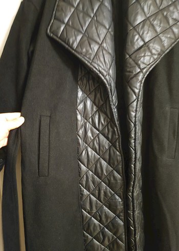 Siyah Uzun Kaban - Görsel 3