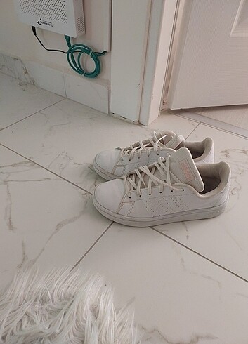 Adidas tenis ayakkabısı 