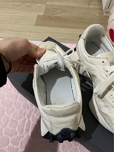 37 Beden beyaz Renk Newbalance orijinal