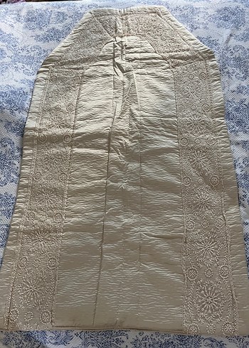Nakışlı Bej Gri Örtü Takım