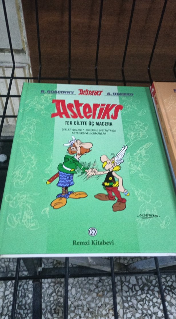 Asteriks Tek Ciltte Üç Macera Kitabı 3 Cilt Remzi Kitabevi - Görsel 3