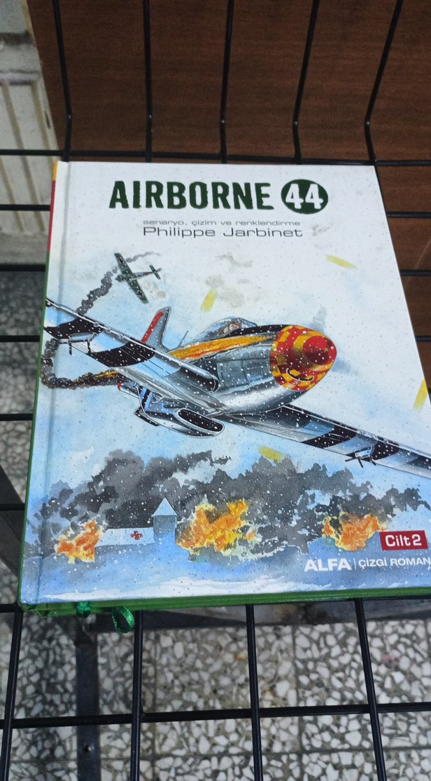 Airborne 44 Cilt 1 ve Cilt 2  - Philippe Jarbinet Alfa Yayinlari - Görsel 2