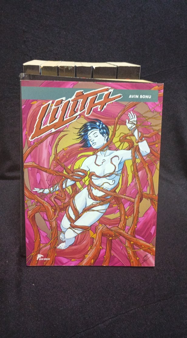 Lilith  Çizgi Roman Seti 8 Cilt luco Enoch Çizgi Düşler Yay - Görsel 2