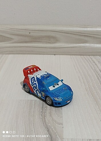 Disney Pixar Cars arabalar 