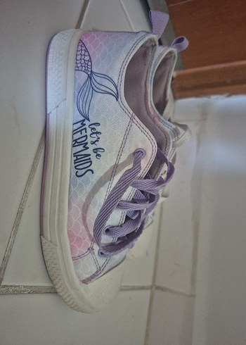 LC Waikiki Kız cocuk Pastel Mor Batik Desenli Spor Ayakkabı