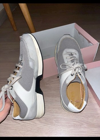40 Beden beyaz Renk Zara Erkek ayakkabı