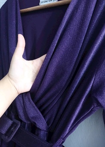 Mor Uzun Kollu V Yaka Simli Kemerli Kadın Elbise - Görsel 3