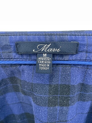 m Beden çeşitli Renk Mavi Jeans Gömlek %70 İndirimli.