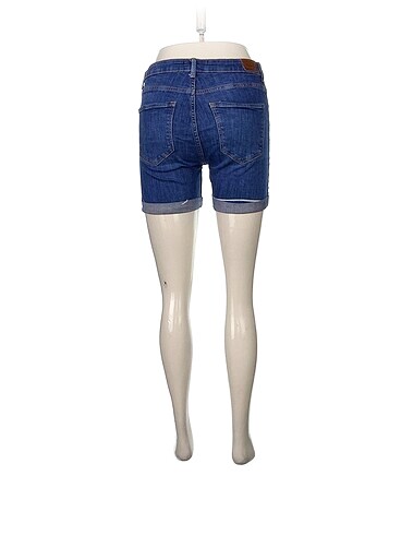 38 Beden Bershka Jean / Kot Şort %70 İndirimli.