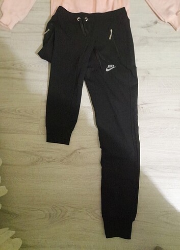 Orijinal nike eşofman takımı