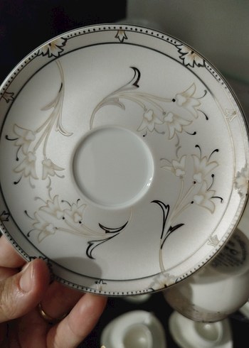 Gri desenli beyaz porselen fincan seti - Görsel 3