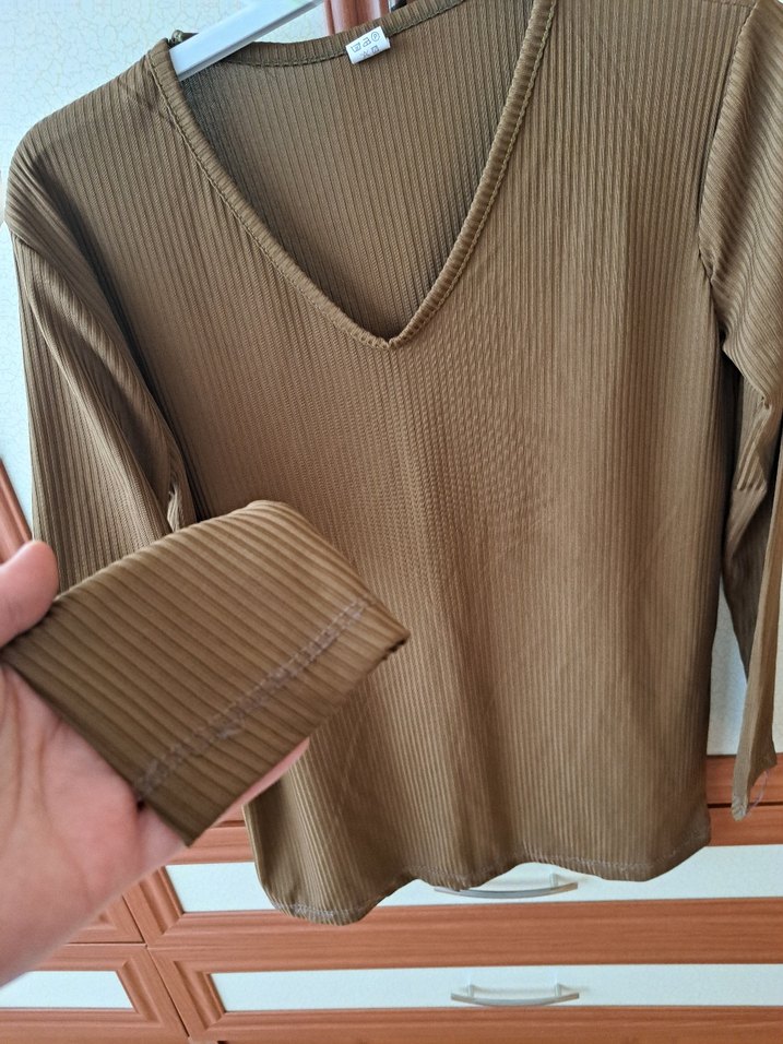 V Yaka Kadın Sweatshirt - Görsel 2