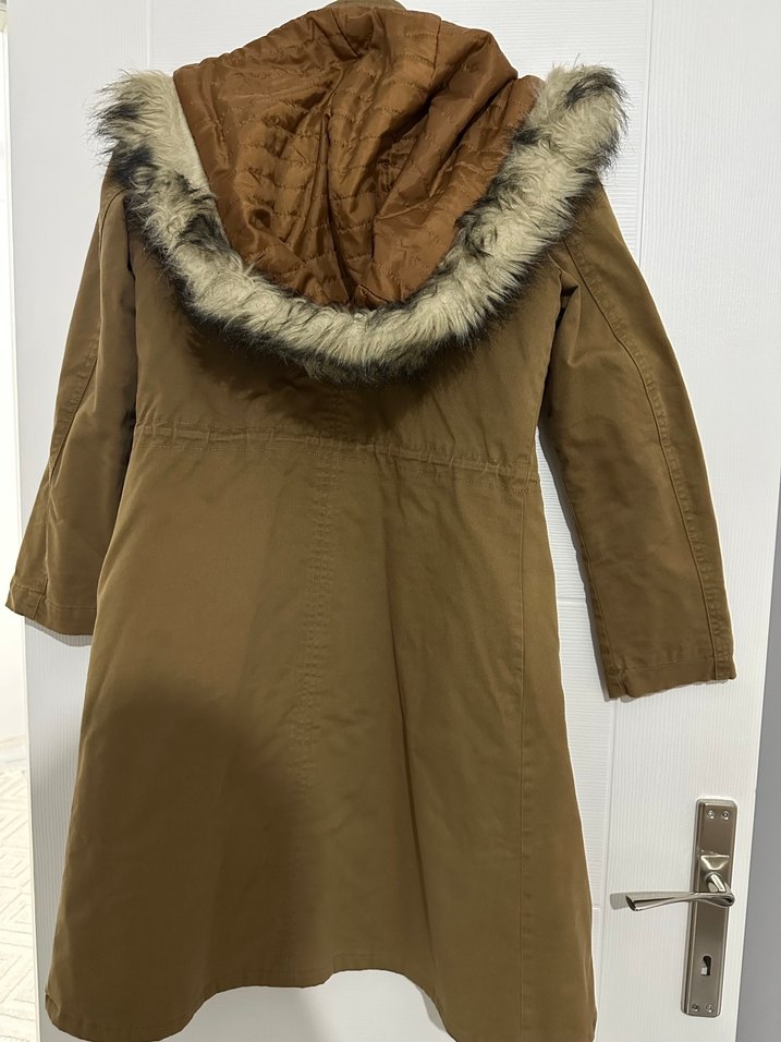 Bej Midi Kadın kaban Kürklü - Görsel 4