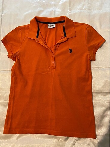 Polo yaka t shirt. S/36