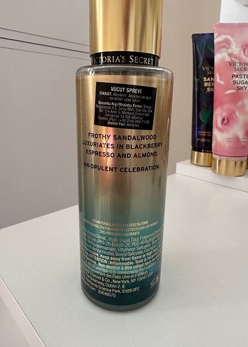Beden Victoria's Secret Santal Berry Silk Kadın Parfümü