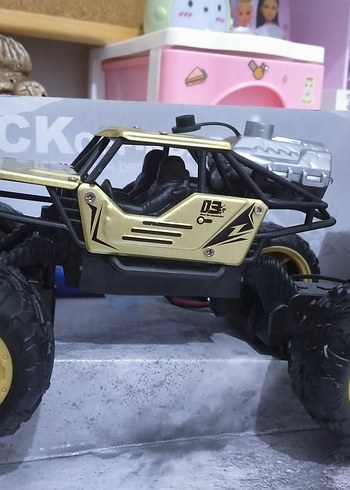 Sarı Rock Crawler Oyuncak Araba 40 MHz Kumandalı oyuncak araba