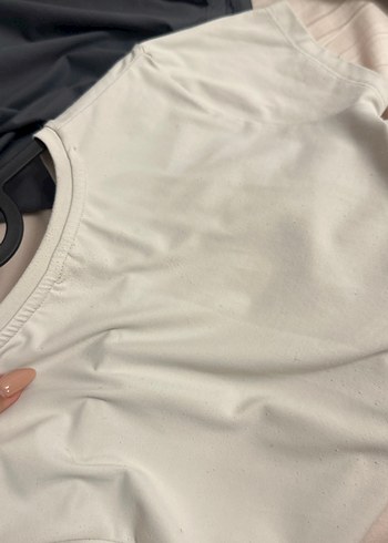 Kadın Beyaz Pamuklu Kısa Kollu Tişört - Görsel 3