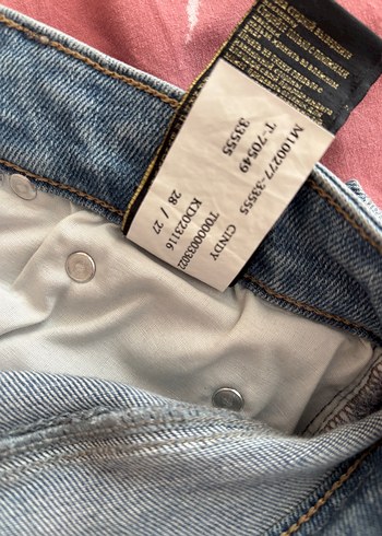 Mavi Jeans Tokalı Kadın Midi Boy Dar Kesim Kot Pantolon