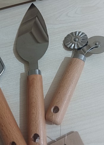 Bej Ahşap Saplı Mutfak Aksesuarları Seti - Görsel 7