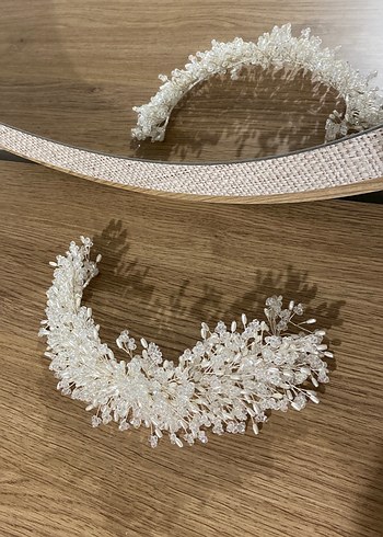 Beden Boncuk İşlemeli Beyaz Örgü Saç Aksesuarı