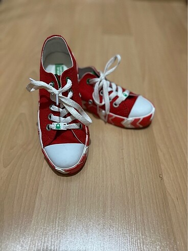 32 Beden Benetton converse modeli 32 numara