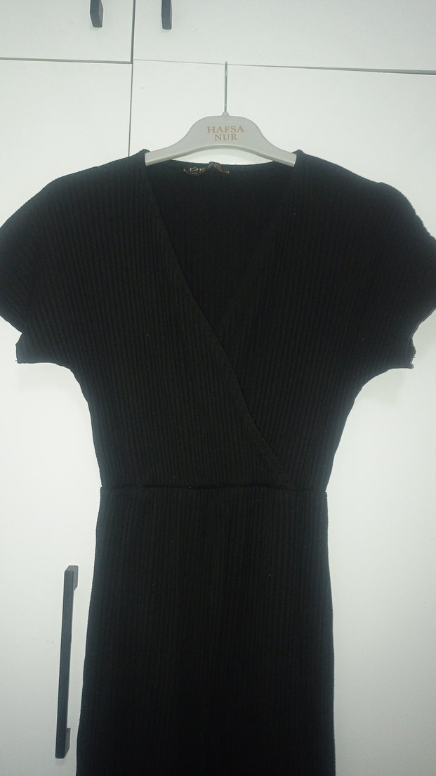 Siyah Kadın V Yaka Pilili Tulum - Görsel 3