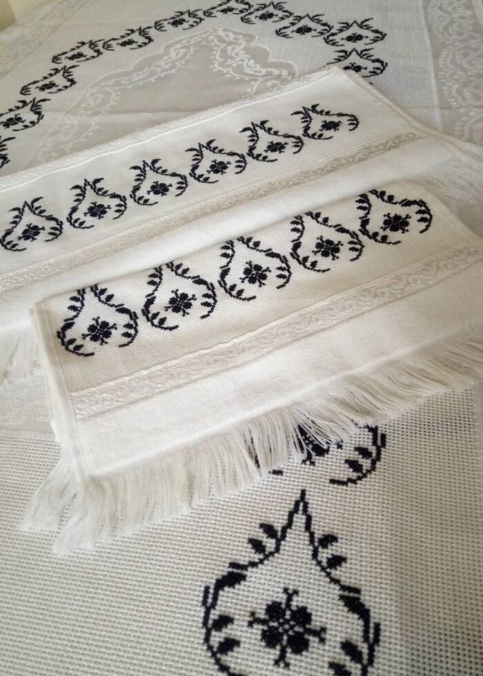 Çeyizlik kanaviçe seccade takımı - Görsel 2