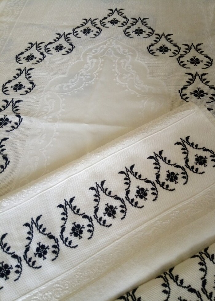 Çeyizlik kanaviçe seccade takımı - Görsel 3