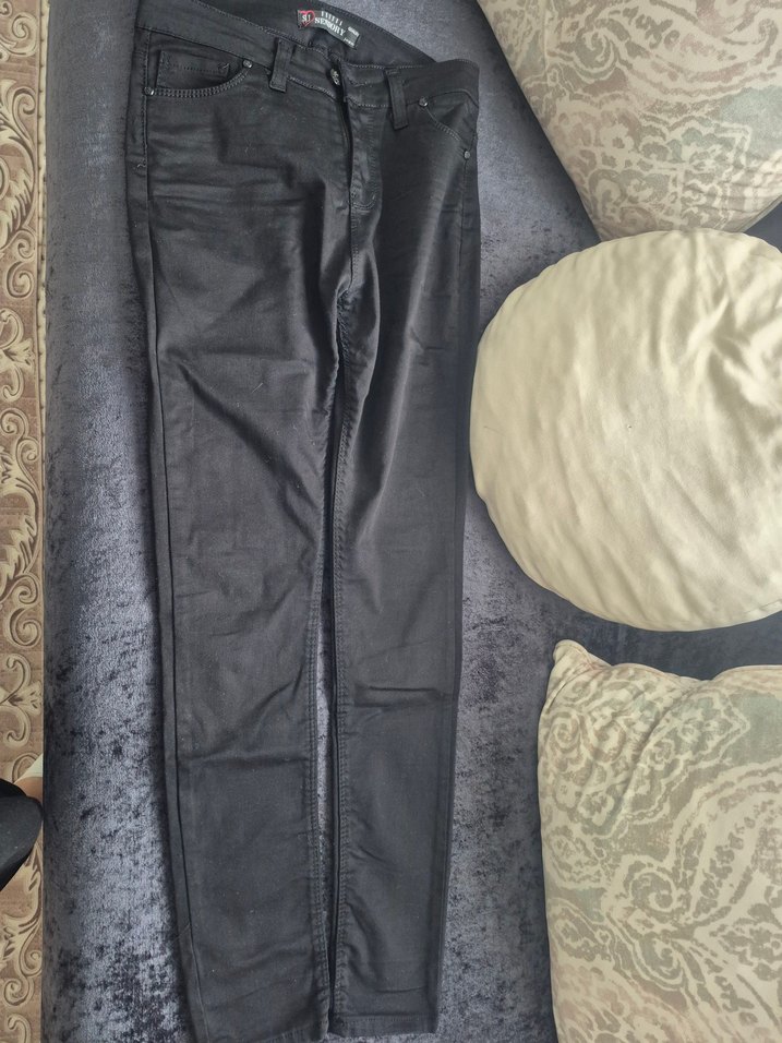 Siyah Elastik Streç Kadın Kot Pantolon - Görsel 3