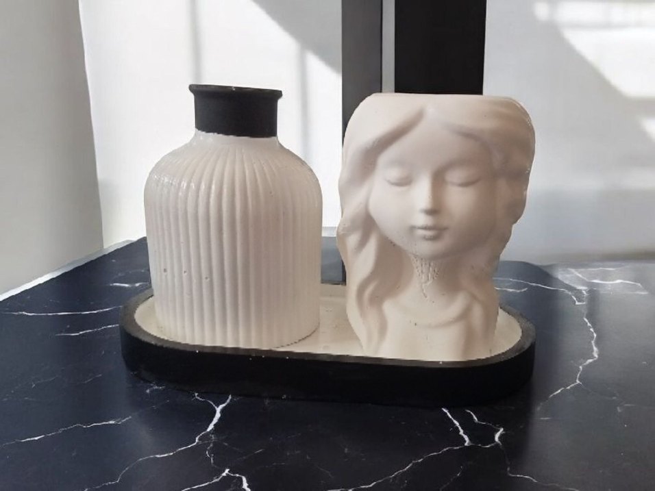 Beyaz vazo Mumluk ve Kırmızı Mum - Görsel 2