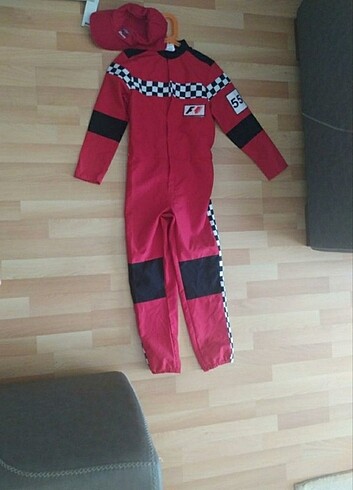 F1 kostum 9/10 yas
