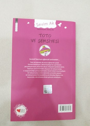 Toto ve Şemsiyesi - Sevim Ak
