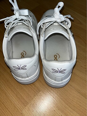 36 Beden beyaz Renk Aldo marka sneaker