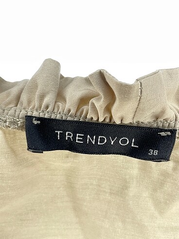 38 Beden çeşitli Renk Trendyol & Milla Bluz %70 İndirimli.