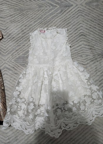 Kız Çocuk Dantel İşlemeli Elbise - Görsel 3