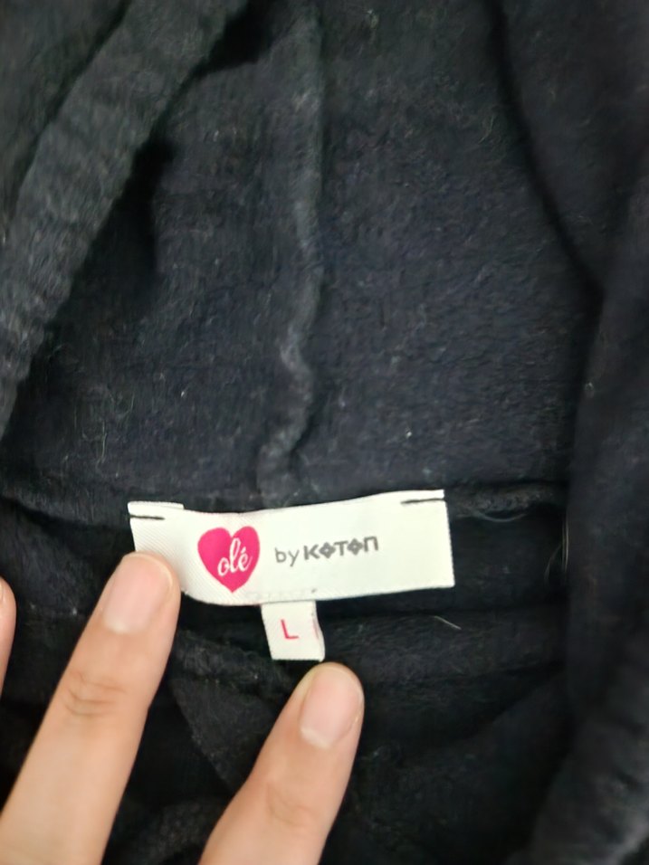 Siyah Yüksek Yakalı Kadın Sweatshirt - Görsel 3